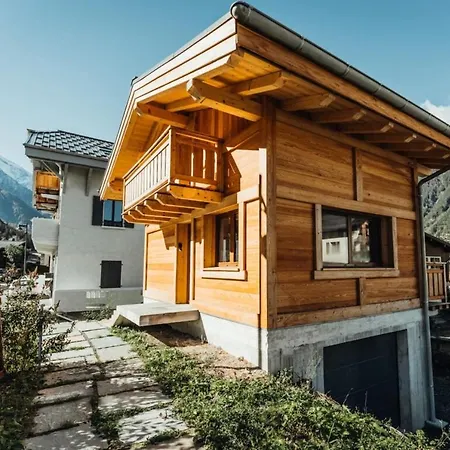 호텔 Chalet With Mountain View And 2 Min Walk From The City Center 샤모니