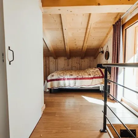 Chalet With Mountain View And 2 Min Walk From The City Center 호텔 샤모니